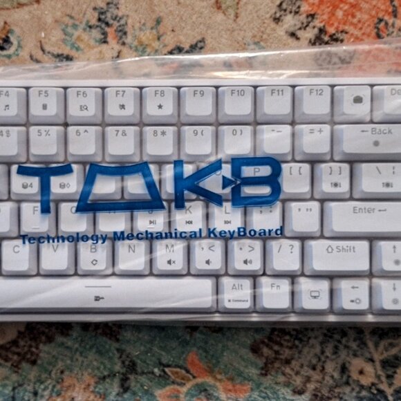 TMKB Gaming Keyboard 60 % LED Backlit Ultra-Compact 68 Keys Mechanical NIOB - Picture 3 of 5